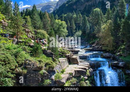 Ordesa y Monte Perdido National Park, Huesca, Aragon, Spain, Pyrenees mountains. Karst limestone peaks within Ordesa and Monte Perdido National Park, Stock Photo