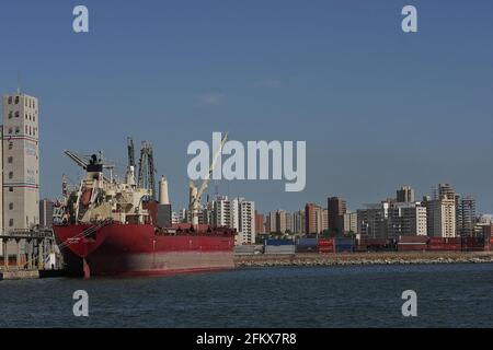 Maracaibo, Venezuela. 28-02-2009 A panoramic view of the port of Maracaibo. Photo: José Bula U. Stock Photo