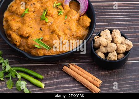 Veg Curry Masala Sabji Soya Chunks Nutri Nugget Made Of Soy Cooked Fresh In Black Pan. The Sabzi Is Rich Source Of Protein And Has Multiple Health Ben