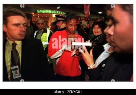 British Olympic Medalists arrive home at Heathrow airport.... Denice Lewis Heptathlon Stock Photo