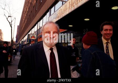 Frank Dobson Labour MP walking near Russell square while his wife was across the road at an industrial tribunal accused of racism at work. Stock Photo