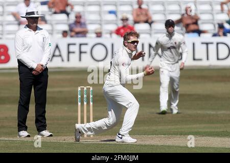 Dom Bess in bowling action for Somerset during Essex CCC vs Somerset CCC, Specsavers County Championship Division 1 Cricket at The Cloudfm County Grou Stock Photo