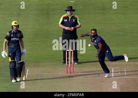 Ashar Zaidi in bowling action for Essex during Glamorgan vs Essex Eagles, Vitality Blast T20 Cricket at the Sophia Gardens Cardiff on 7th August 2018 Stock Photo