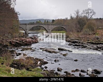 The Potarch Bridge over the River Dee on an early spring day Stock Photo