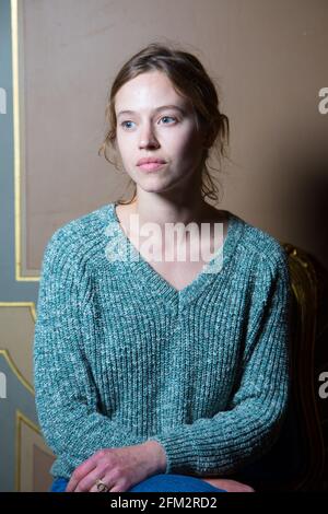 Semi-Exclusive - French actress Lou de Laage during recording of artistic performances in the streaming stream of Assises de la Parite 2021 in the City Hall of Paris in Paris, France on May 05, 2021. Photo by Nasser Berzane/ABACAPRESS.COM Stock Photo