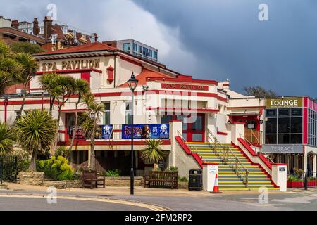 Spa Pavilion Felixstowe - the Felixstowe Spa Pavilion is a multi-purpose venue with a theatre, cafe, restaurant and bar. Built 1909, revamped 1930s. Stock Photo