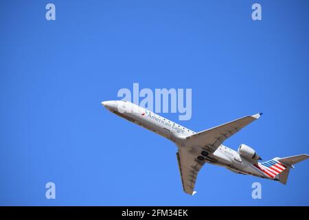 Fresno United States May 03 21 A Photo Of Alaska Airlines In Departure Flying Against A Bright Clear Blue Sky Background May 21 Stock Photo Alamy