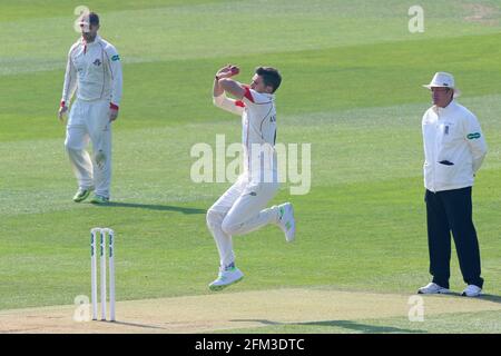 Jimmy Anderson in bowling action for Lancashire during Essex CCC vs Lancashire CCC, Specsavers County Championship Division 1 Cricket at The Cloudfm C Stock Photo