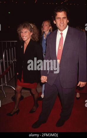 CENTURY CITY,CA - DECEMBER 11: Actor Paul Michael Glaser and wife Elizabeth Glaser attend the 'Prince of Tides' Century City Premiere on December 11, 1991 at Cineplex Odeon Cinemas in Century City, California Credit: Ralph Dominguez/MediaPunch Stock Photo