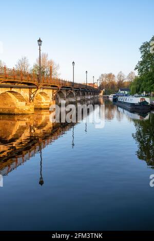 Clopton bridge across the River avon at sunrise in spring. Stratford Upon Avon, Warwickshire, England Stock Photo