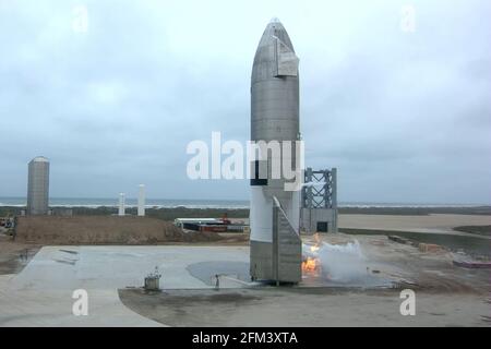Boca Chica, United States. 05th May, 2021. SpaceX successfully launched and landed Starship SN15 at the company's Starbase spaceport in Boca Chica, Texas, on Wednesday, May 5, 2021, after failing to stick the landing on four previous attempts. Following SN15's successful test flight, SpaceX founder and CEO Elon Musk posted on Twitter: 'Starship landing nominal!' SpaceX/UPI Credit: UPI/Alamy Live News