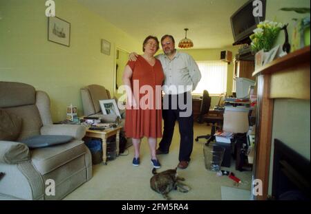 Paul And Molly Mockford In Their House In Orchard Road Lewes Which Has Been Redecorated Following The Floods 7 5 01 Pic J0hn Voos Stock Photo Alamy