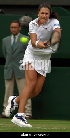 Wimbledon Tennis Championships JULY 2001   JENNIFER CAPRIATI V PANOVA Stock Photo