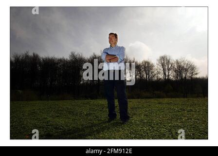 Jeff Stelling Sky TV Sports presenter, spends time preparing himself at the Winchester service station before heading in to the studio in Londonpic David Sandison 15/4/2005 Stock Photo