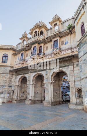 Gate at Gangaur Ghat in Udaipur, Rajasthan state, India Stock Photo