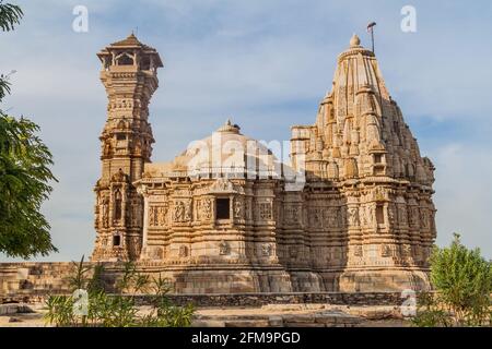 Kirti Stambha (Tower of Fame) and Shri Digamber Jain Adinath Temple at Chittor Fort in Chittorgarh, Rajasthan state, India Stock Photo