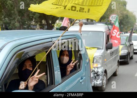 Lahore, Pakistan. 07th May, 2021. Pakistani Shiite Muslims And ...