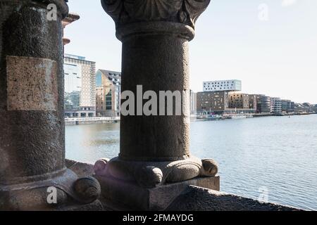 Berlin, Oberbaumbrücke, view over the Spree to Friedrichshain, pillars with plinth Stock Photo