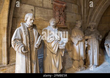 Germany, Saxony-Anhalt, Halberstadt, sculptures by Philipp Melanchthon, Martin Luther and other clergymen stand in the cathedral St. Stephanus and St. Sixtus in Halberstadt. Stock Photo