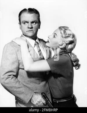 JAMES CAGNEY and BARBARA PAYTON publicity pose for KISS TOMORROW GOODBYE 1950 director GORDON DOUGLAS screenplay Harry Brown from the novel by Horace McCoy William Cagney Productions / Warner Bros. Stock Photo