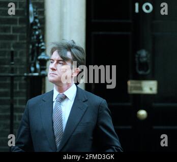 Peter Mandelson takes a final look at the media January 2001 in Downing Street after announcing his resignation at Northern Ireland Secretary Stock Photo