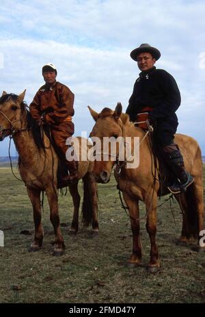 Mongolian nomads on the move in the steppe Stock Photo - Alamy