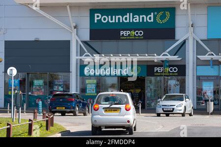 Poundland shop at Deepdale Shopping Park, Blackpool Road, Preston, Lancashire, UK Stock Photo