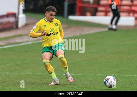 Barnsley, UK. 08th May, 2021. Max Aarons #2 of Norwich City passes the ball in Barnsley, United Kingdom on 5/8/2021. (Photo by Mark Cosgrove/News Images/Sipa USA) Credit: Sipa USA/Alamy Live News Stock Photo