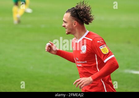 Barnsley, UK. 08th May, 2021. Jordan Williams #2 of Barnsley during the game in Barnsley, United Kingdom on 5/8/2021. (Photo by Mark Cosgrove/News Images/Sipa USA) Credit: Sipa USA/Alamy Live News Stock Photo