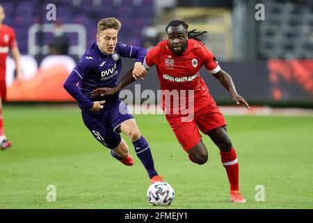 ANDERLECHT, BELGIUM - MAY 15: Yari Verschaeren of RSC Anderlecht during the  Jupiler Pro League match between RSC Anderlecht and KRC Genk at Lotto Park  Stock Photo - Alamy