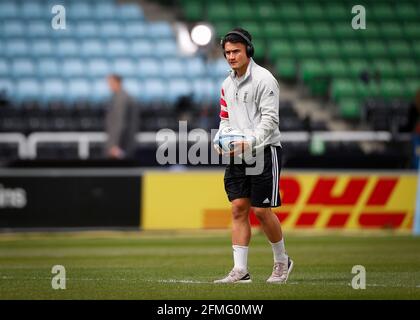 9th May 2021; Twickenham Stoop, London, England; English Premiership Rugby, Harlequins versus Wasps; Marcus Smith of Harlequins going through his pre-game routines Stock Photo