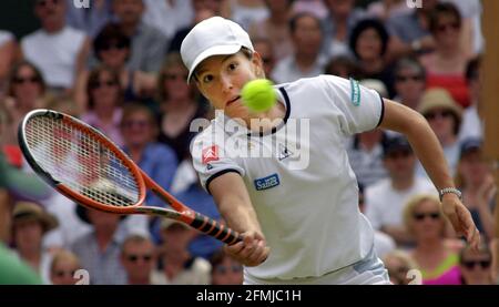 Wimbledon Tennis Championships July 2001  JUSTINE HENIN V LINDSAY DAVENPORT Stock Photo