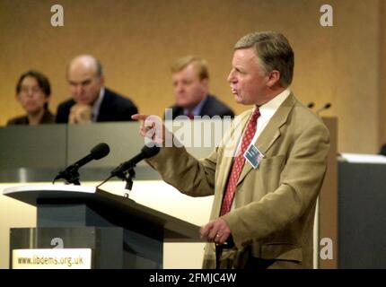 Liberal Democrat conference Bournemouth Sept 2000  John Monks,General Secretary of the TUC addressing the Lib Dem conference.It is the first time a TUC General Secretary has addressed the main Lib Dem conference. 19.9.00   Pic:JOHN VOOS Stock Photo