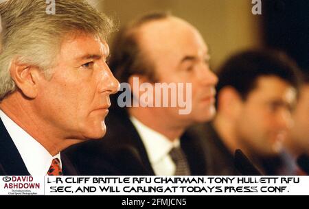 Cliff Brittle Rugby Football Union Chairman, Tony Hullett Rugby Football Union Secretary and Will Carling England Rugby Football Team Captain at the team selection Press Conference Stock Photo