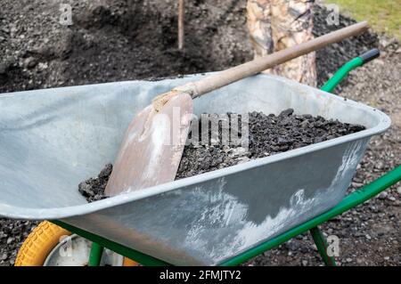 Hand wheelbarrow on sale