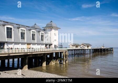 Victorian pier in seaside resort on Severn estuary. Penarth, Cardiff, (Caerdydd), Vale of Glamorgan, South Wales, UK, Britain Stock Photo