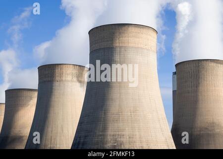 Ratcliffe-on-Soar power station with steam from the coal power station cooling towers Ratcliffe on soar Nottinghamshire England UK GB Europe Stock Photo
