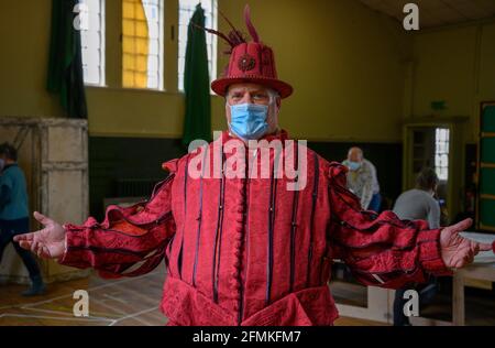 Alford House, London, UK. 10 May 2021. Rehearsals take place in central London for Grange Park Opera Surrey production of Verdi’s comic opera Falstaff with Bryn Terfel in rehearsal. The opera starts on 10 June at Grange Park in Surrey and is sold out. Credit: Malcolm Park/Alamy Live News. Stock Photo