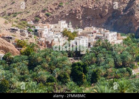 Small village in Wadi Tiwi valley, Oman Stock Photo