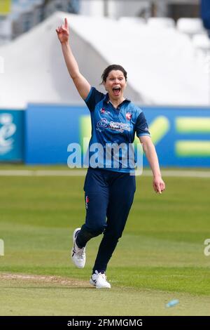 CHELMSFORD, United Kingdom, MAY 09: Alice Davidson-Richards of Kent Women celebrates the wicket of Essex Women's Katherine Speed  during WomenÕs Count Stock Photo