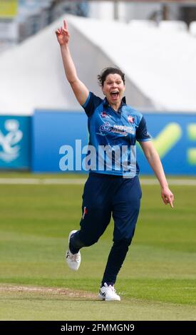 CHELMSFORD, United Kingdom, MAY 09: Alice Davidson-Richards of Kent Women celebrates the wicket of Essex Women's Katherine Speed  during WomenÕs Count Stock Photo