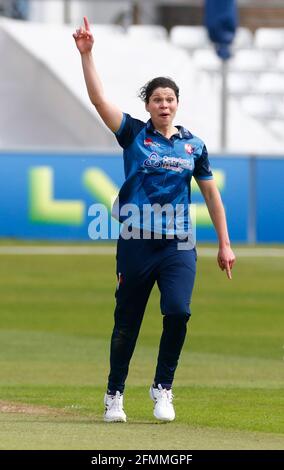 CHELMSFORD, United Kingdom, MAY 09: Alice Davidson-Richards of Kent Women celebrates the wicket of Essex Women's Katherine Speed  during WomenÕs Count Stock Photo