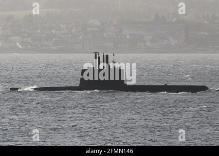 KNM Uredd (S305), an Ula-class submarine operated by the Royal Norwegian Navy, passing Gourock on the Firth of Clyde to participate in the military exercise Strike Warrior and Joint Warrior 21-1. Stock Photo