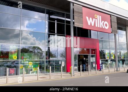 H&M store, Biggleswade, Bedfordshire, UK, A1 Retail Park Stock Photo - Alamy