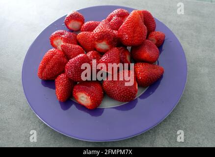 Oberkirch, Germany. 01st May, 2021. Washed and cleaned strawberries lie on a plate. Credit: Alexandra Schuler/dpa/Alamy Live News Stock Photo