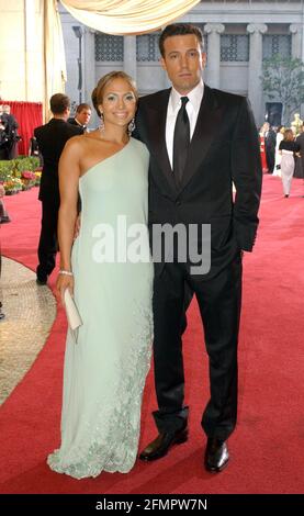 Hollywood. 23rd Mar, 2003. Pop star and actress Jennifer Lopez poses with her fiancé, Hollywood actor Ben Affleck, on this handout of the US Academy at the 75th Academy Awards on March 23, 2003 in Hollywood. | usage worldwide Credit: dpa/Alamy Live News Stock Photo