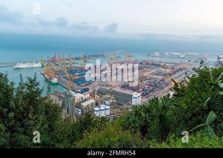 container operation in port Barcelona Stock Photo
