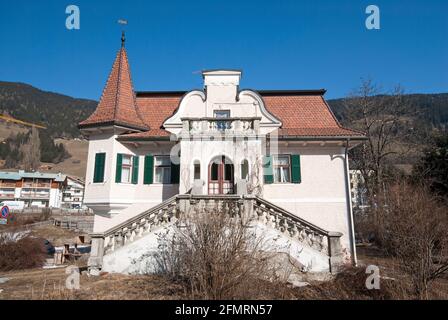 Traditional house in San Candido (Innichen), Pusteria Valley, Trentino-Alto Adige, Italy Stock Photo