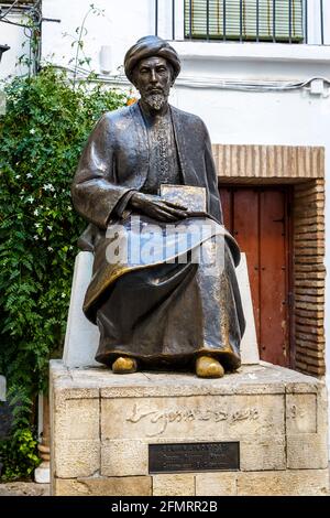 Statue of the Jewish scholar Moses Maimonides, Rabbi Mosheh Ben Maimon, Cordoba, Andalusia, Spain Stock Photo