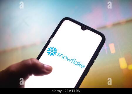 Brazil. 11th May, 2021. In this photo illustration the Snowflake logo seen displayed on a smartphone screen. (Photo by Rafael Henrique/SOPA Images/Sipa USA) Credit: Sipa USA/Ģ����ý Live News Stock Photo